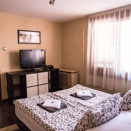 Lägenhet Szederkenyi Apartman