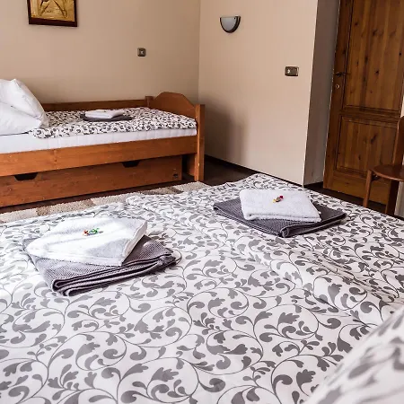 Szederkenyi Apartman Apartment